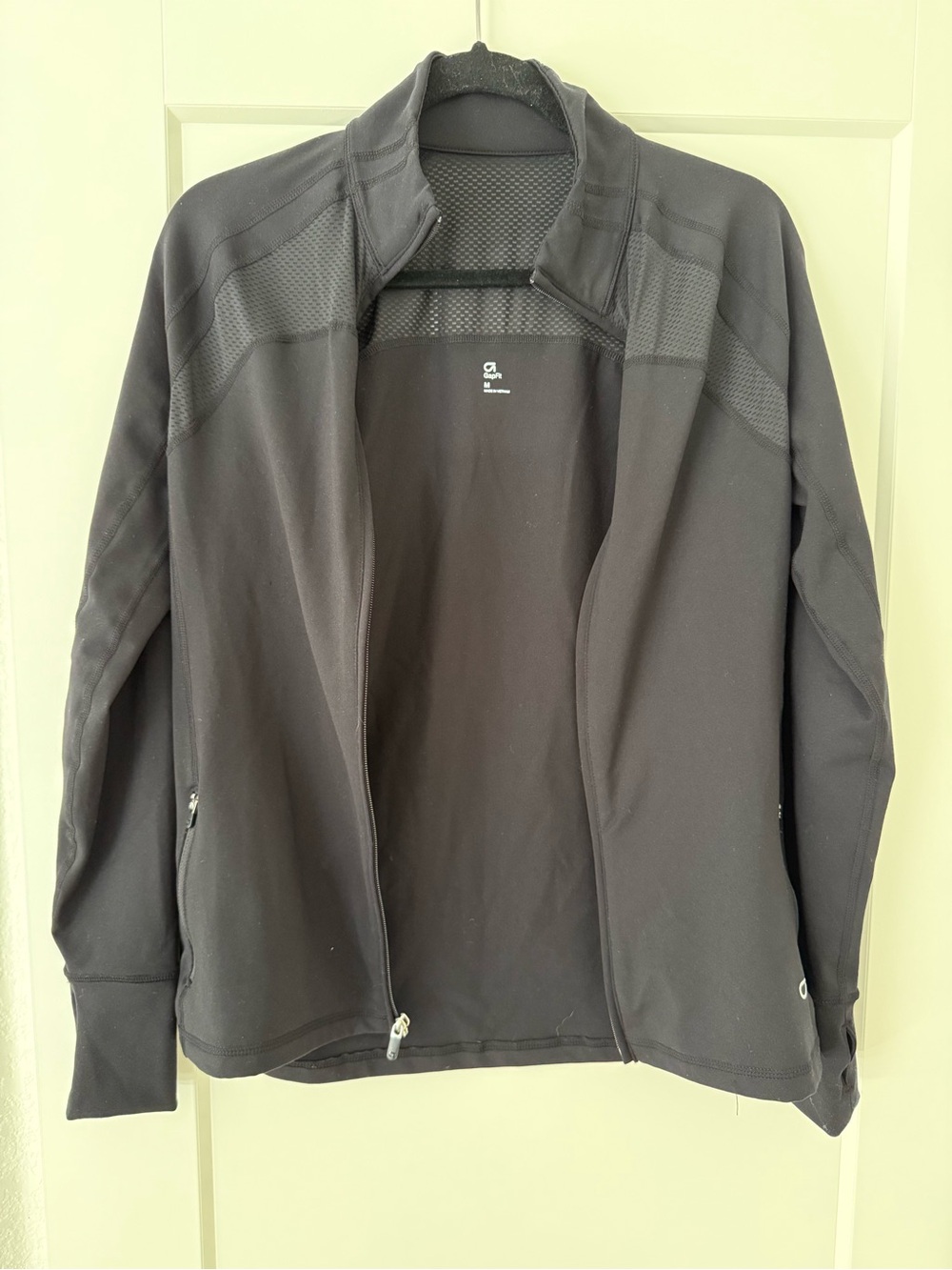 Gap Women’s  Black Full-Zip Lightweight Jacket